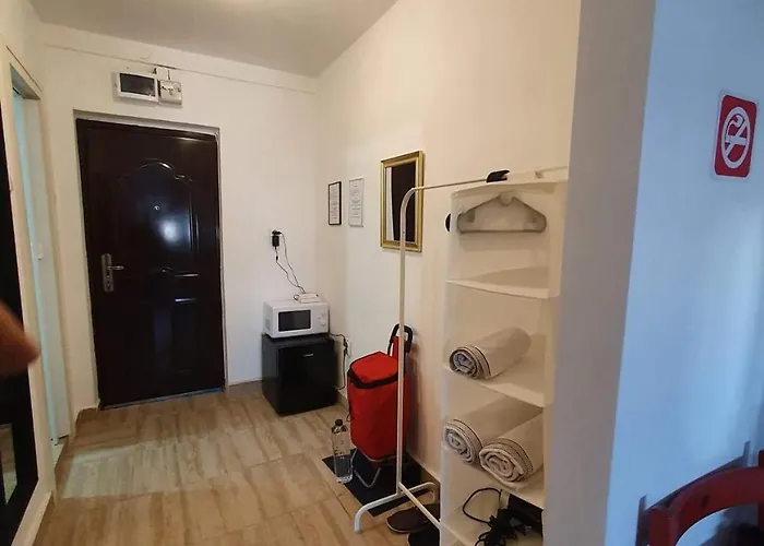 Nefumatori Panoramic, Self Check In * Craiova